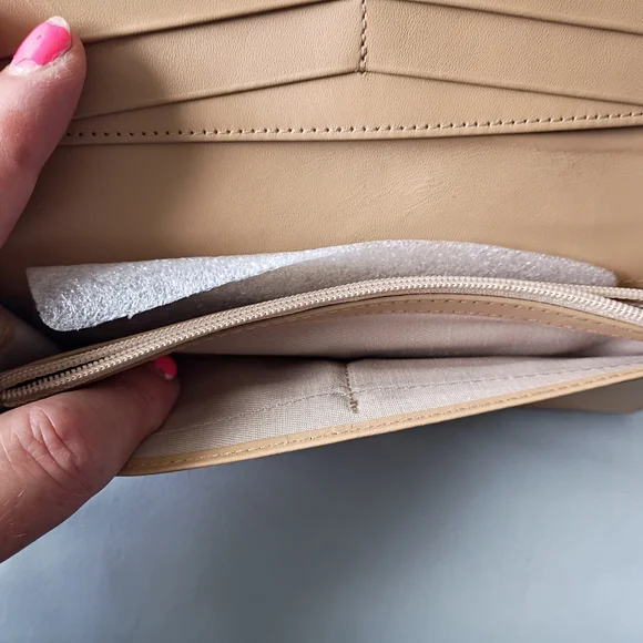 Nordstrom Butter Soft Pebble Leather NWOT MSRP 79.99 - Picture 4 of 5